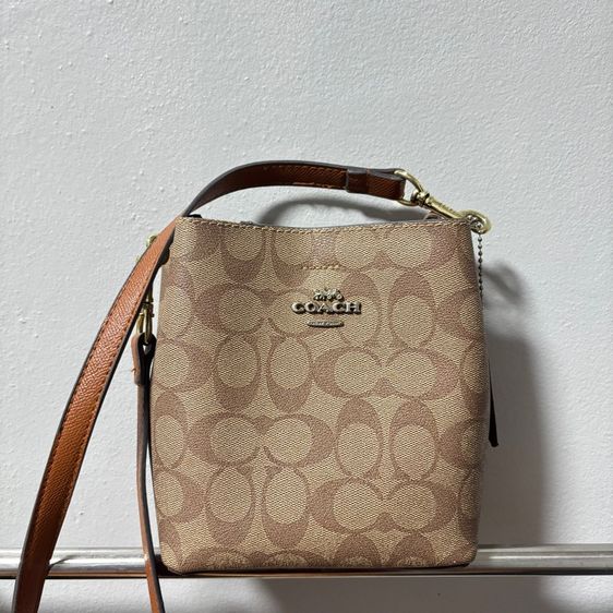 กระเป๋าถือ cross body