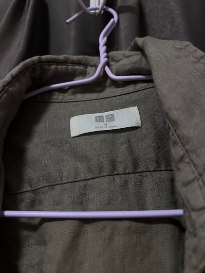 เสื้อเชิ้ต Uniqlo รูปที่ 2