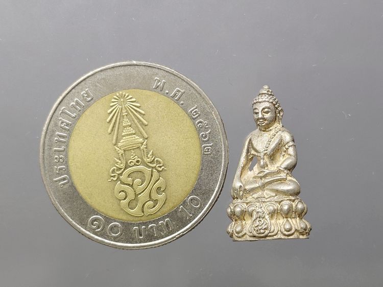 พระชัยวัฒน์นวปทุม ภปร. วัดปทุมวนาราม ปี2535 เนื้อเงิน (ในหลวงรัชกาลที่9เสด็จเททอง) นิยม หายาก มาพร้อมกล่องเดิมๆ รูปที่ 8