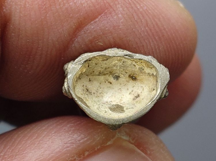 พระชัยวัฒน์นวปทุม ภปร. วัดปทุมวนาราม ปี2535 เนื้อเงิน (ในหลวงรัชกาลที่9เสด็จเททอง) นิยม หายาก มาพร้อมกล่องเดิมๆ รูปที่ 7