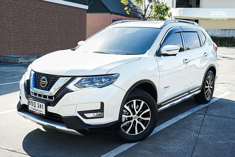รถ Nissan X-Trail 2.0 V Hybrid 4WD สี ขาว