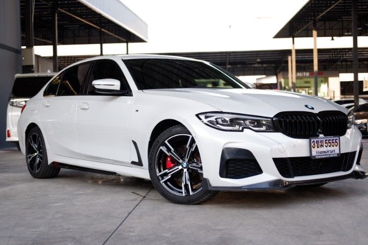 BMW Series 3 2021 330Li Sedan เบนซิน ไม่ติดแก๊ส เกียร์อัตโนมัติ ขาว รูปที่ 3