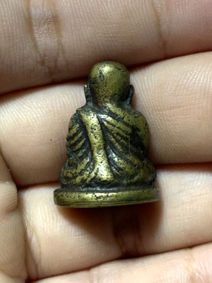 รูปหล่อหลวงพ่อเงินพิมพ์นิยม รูปที่ 2