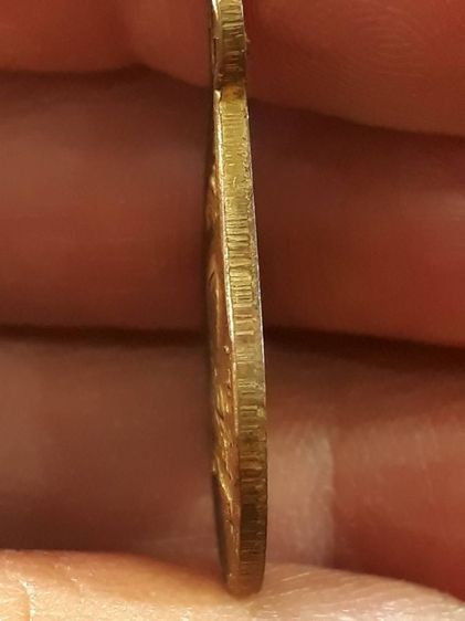 เหรียญหลวงพ่อวัดไร่ขิง จ.นครปฐม รุ่น 2 ปี 2482 เนื้อทองแดงกะไหล่ทองสภาพยังสวย รูปที่ 3