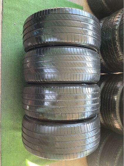 ยาง Michelin Primacy4  235 50 18 ปี 25 ชุด 8900 บาทคะ  ไร้ปะ ไร้ตำหนิ 