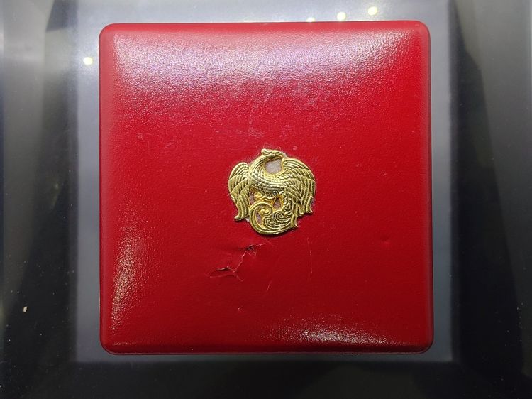 เหรียญพระพุทธเจ้าหลวง (รัชกาลที่ 5) เนื้อทองแดงรมดำ 7 เซน ที่ระลึกครบ 100 ปี สภากาชาดไทย พ.ศ.2536 พร้อมกล่องหนัง รูปที่ 6