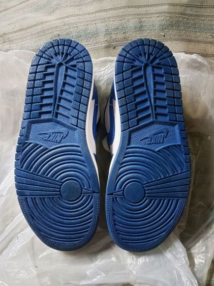 รองเท้าNike Air jordan 1 low Marina blue ของแท้จากช็อปNikeขายในราคามือ2แต่สภาพมือ1💯 รูปที่ 9