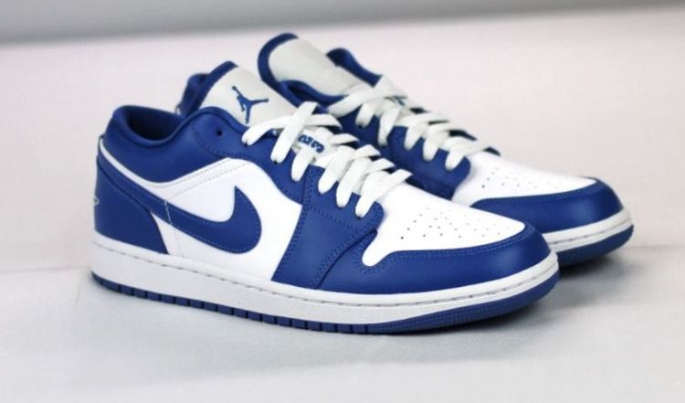 รองเท้าNike Air jordan 1 low Marina blue ของแท้จากช็อปNikeขายในราคามือ2แต่สภาพมือ1💯 รูปที่ 4