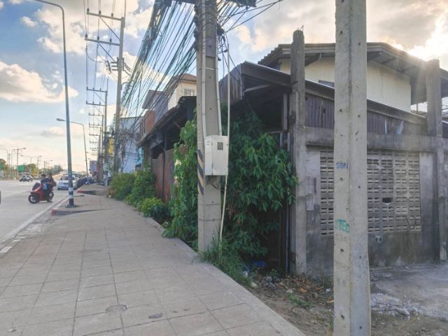 ขายด่วนที่ดินตรงข้ามมหาวิทยาลัยเกษตรศาสตร์วิทยาเขตศรีราชา