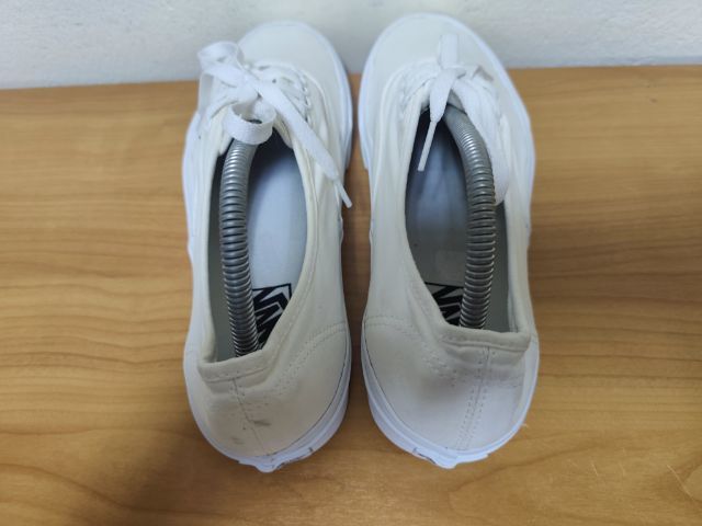 VANS Authentic True White 41.0,44.5 แท้ มือสอง รูปที่ 3