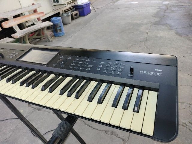 korg krome สภาพสวย ใช้งานได้ปกติ เสียงดี แซ้ม อ.ตาร์ ขาย 1550บาท 0851756700 พล ครับ รูปที่ 7