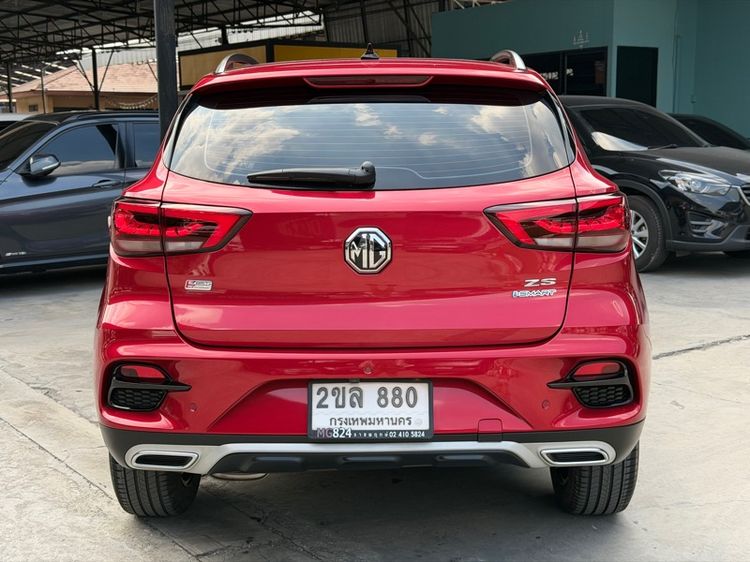 MG ZS 2021 1.5X+ Sunroof Sedan เบนซิน ไม่ติดแก๊ส เกียร์อัตโนมัติ แดง รูปที่ 4