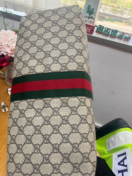 กระเป๋า Gucci GG Medium Tote รูปที่ 3