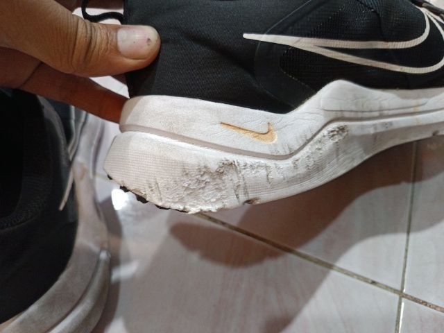 รองเท้า NIKE Running สีขาว-ดำ ไซต์ 12 หรือ 44 ใช้บ่อย ซักแล้ว  รูปที่ 7