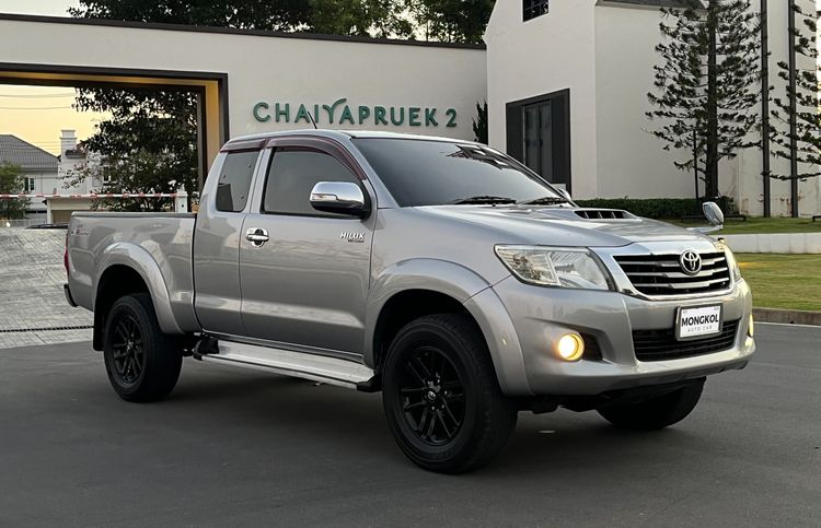 รถ Toyota Hilux Vigo 2.5 E Prerunner VN Turbo สี เทา