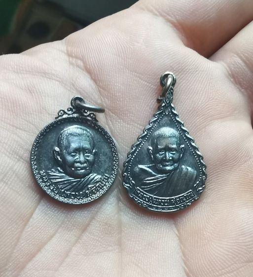 พระหลวงปู่แหวนเนื้อเงิน รูปที่ 5