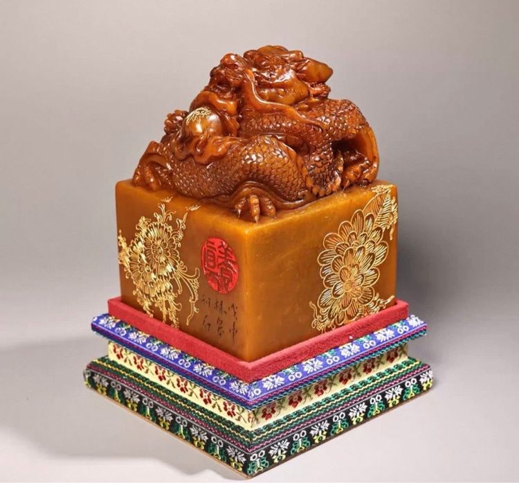 ✨ ตราประทับหินแกะสลักด้วยมือบริสุทธิ์เก่าแก่ล้ำค่านี้ทำจากหินเทียนหวง ซึ่งเป็นหินโชว์ซานี้ รูปที่ 3