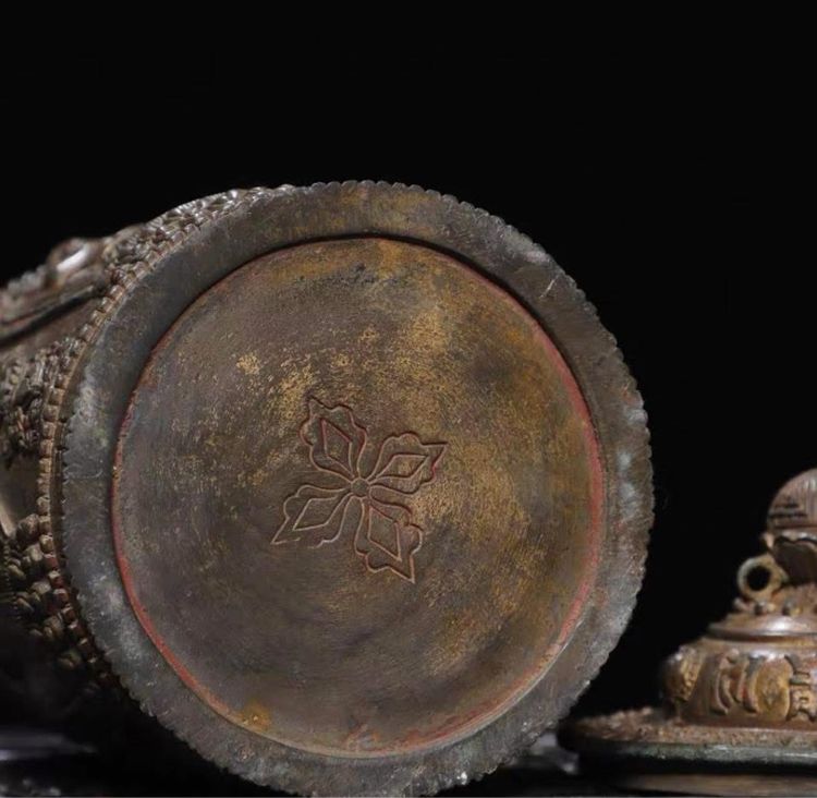 ✨กระปุกไส่ชา(สำริดเก่าโบราณ) รูปที่ 2