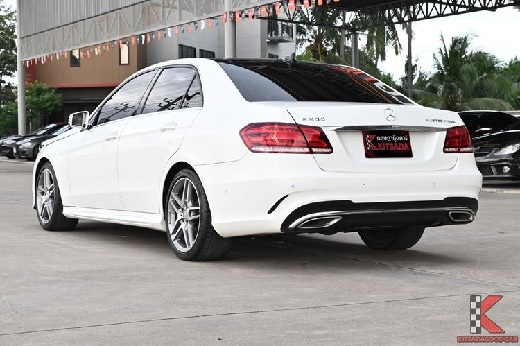 Mercedes-Benz E-Class 2015 E300 Sedan ไฮบริด ไม่ติดแก๊ส เกียร์อัตโนมัติ ขาว รูปที่ 3