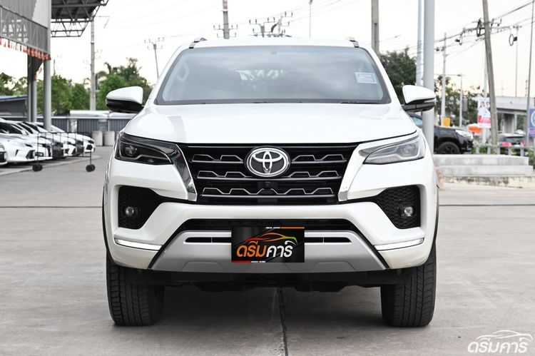Toyota Fortuner 2022 2.4 V Utility-car ดีเซล ไม่ติดแก๊ส เกียร์อัตโนมัติ ขาว รูปที่ 2