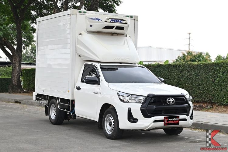 Toyota Hilux Revo 2024 2.4 Entry Pickup ดีเซล ไม่ติดแก๊ส เกียร์ธรรมดา ขาว