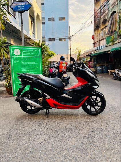 ขายรถมอเตอร์ไซค์pcx150 รูปที่ 3