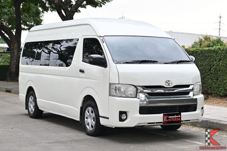 Toyota Commuter 2018 3.0 Van ดีเซล ไม่ติดแก๊ส เกียร์ธรรมดา ขาว