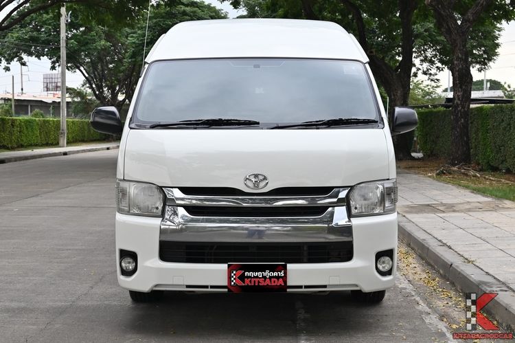Toyota Commuter 2018 3.0 Van ดีเซล ไม่ติดแก๊ส เกียร์ธรรมดา ขาว รูปที่ 2