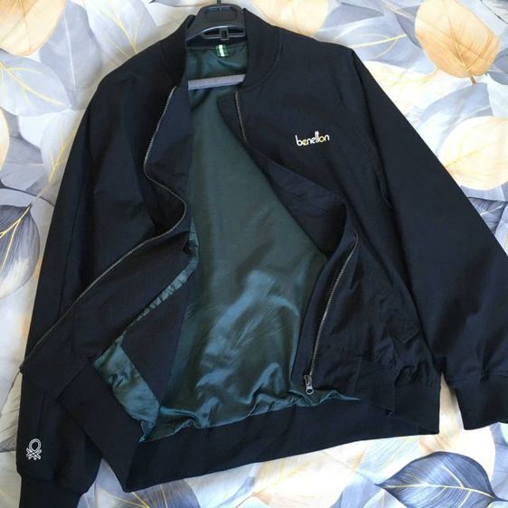 Benetton Bomber jacket แจ็คเก็ตสีดำทรงบอมเบอร์ ทรงเท่ห์ๆ สภาพนางฟ้า รูปที่ 6
