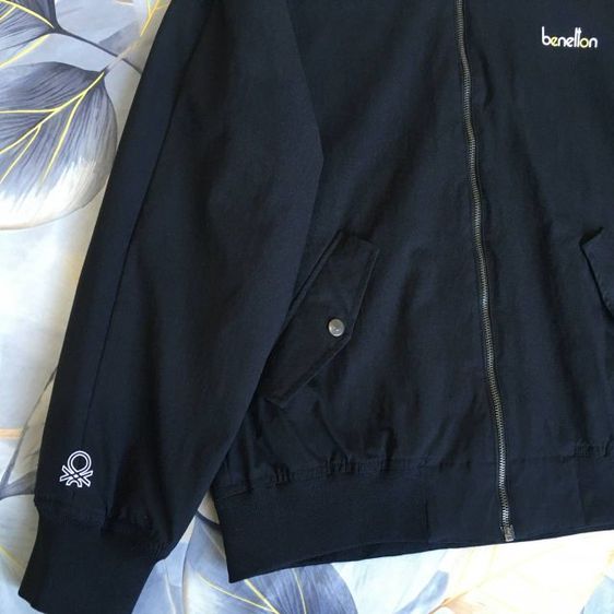 Benetton Bomber jacket แจ็คเก็ตสีดำทรงบอมเบอร์ ทรงเท่ห์ๆ สภาพนางฟ้า รูปที่ 3