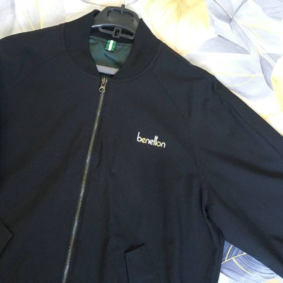 Benetton Bomber jacket แจ็คเก็ตสีดำทรงบอมเบอร์ ทรงเท่ห์ๆ สภาพนางฟ้า รูปที่ 2
