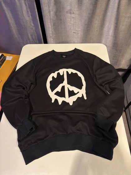 ดำ ฟรีไซส์ แขนยาว อื่นๆ อื่นๆ เสื้อกันหนาว Sweater โลโก้ PEACE กลางอก