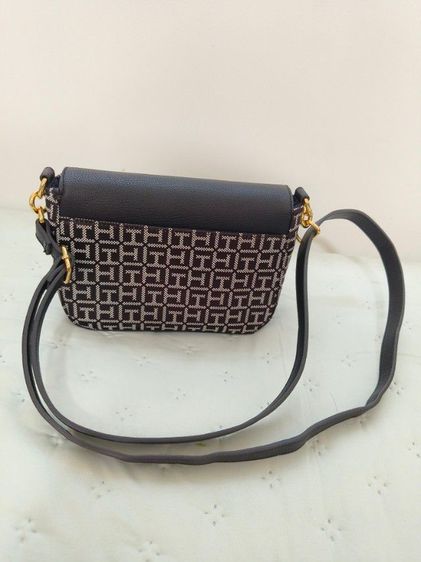 กระเป๋าสะพายยี่ฮ้อGuess รูปที่ 2