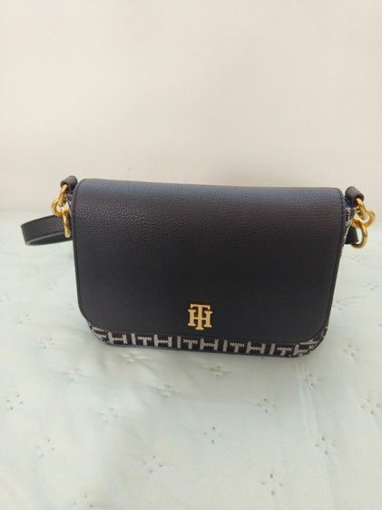 กระเป๋าสะพายยี่ฮ้อGuess รูปที่ 3