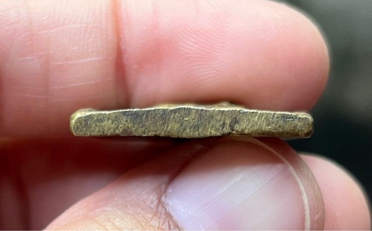 เหรียญหลวงปู่รอด รูปที่ 4