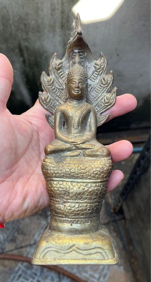 พระนาคปรกใต้ฐานดินเก่า