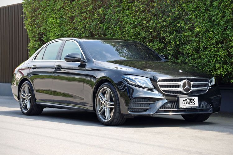 Mercedes-Benz E-Class 2018 E350 AMG Sedan ปลั๊กอินไฮบริด (PHEV) ไม่ติดแก๊ส เกียร์อัตโนมัติ ดำ รูปที่ 3