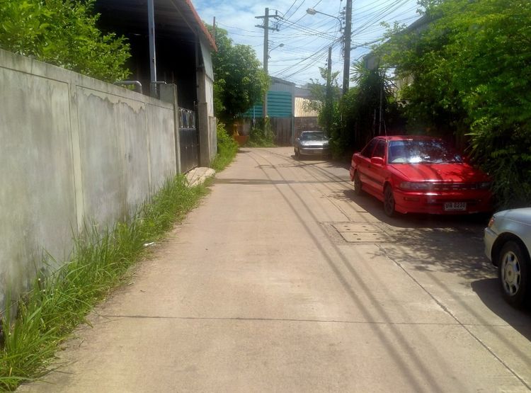 ที่ดินเปล่า แสมดำ