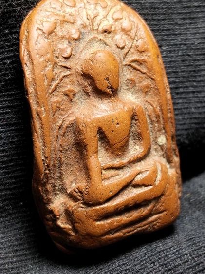 พระคงลำพูนเนื้อโทนส้มแดงครับ รูปที่ 3