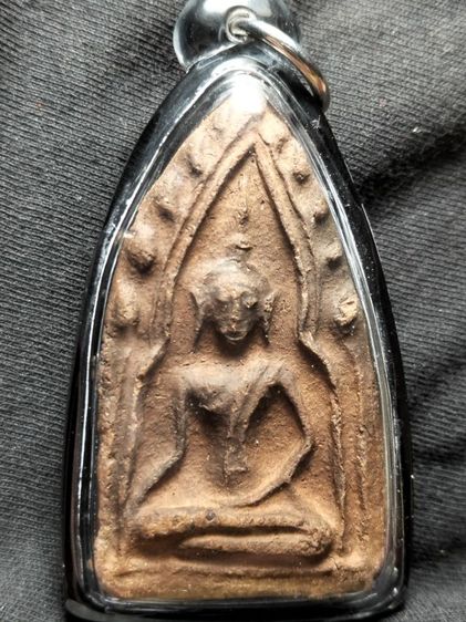 พระขุนแผนสุพรรณบุรีเนื้อดินครับ