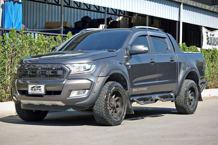 รถ Ford Ranger 2.2 Hi-Rider Wildtrak สี เทา
