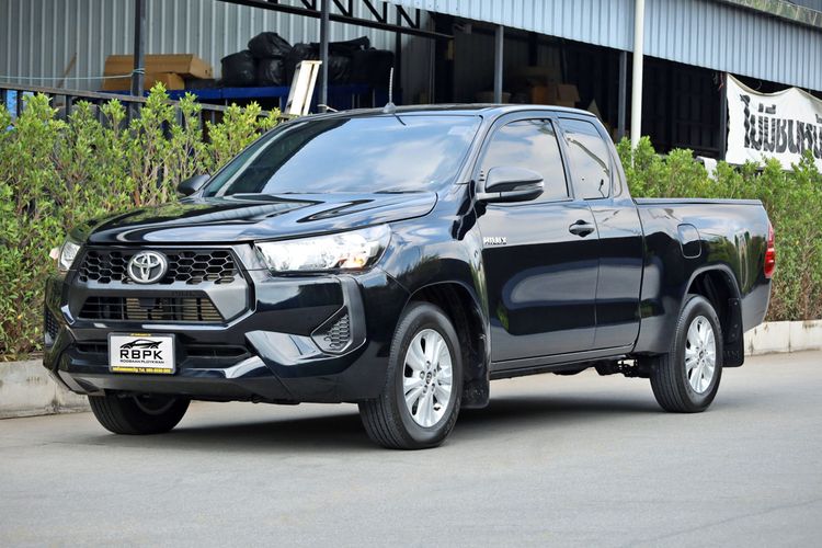 รถ Toyota Hilux Revo Smart Cab 2.4 Entry Z Edition สี ดำ