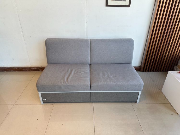 โซฟา 2 ที่นั่ง มี 2 ลิ้นชัก เบาะผ้าสีเทา โครงไม้ MDF สีเทาอ่อน รูปที่ 2