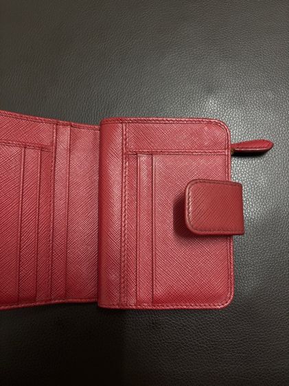 Prada รูปที่ 4