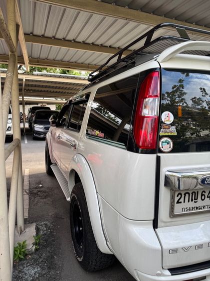 Ford Everest 2012 2.5 LTD ดีเซล เกียร์อัตโนมัติ ขาว รูปที่ 3