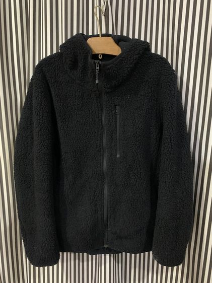 เสื้อกันหนาวเนื้อผ้าดีมาก ขนนุ่ม แน่น ใช้กันหนาวจริงจัง ใส่ได่ทั้งผู้ชายผูหญิง แบรนด์ uniqlo จากญี่ปุ่น 