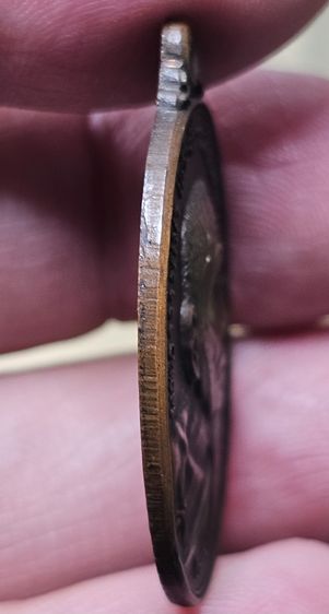 เหรียญหันข้าง อาจารย์นำ วัดดอนศาลา จ.พัทลุง ปี 2525 รูปที่ 7