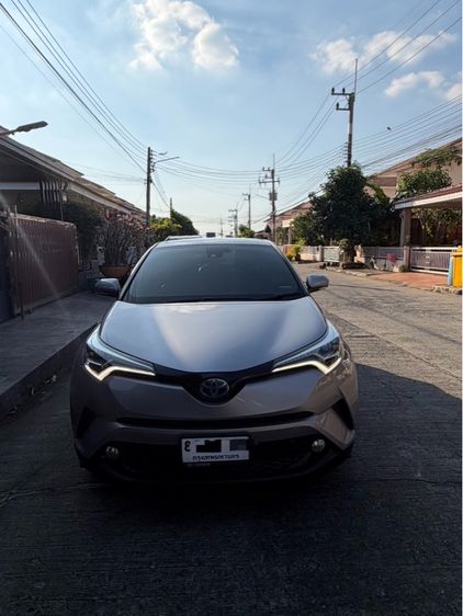 รถ Toyota C-HR 1.8 HV Hi สี เทา