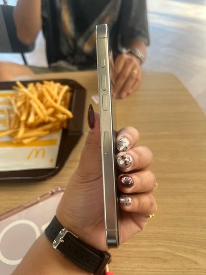 iPhone 16 Pro Max รูปที่ 2