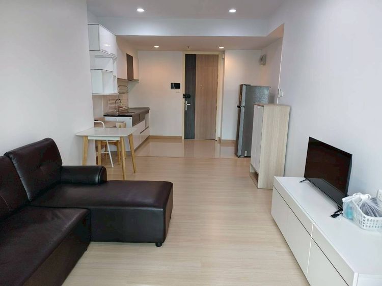 คอนโดศุภาลัย ไลท์ รัชดา-นราธวิาส 1 ห้องนอน ห้องใหญ่ สะดวก ติดถนนใหญ่